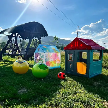 A-frame Bucovina- Paradis Bucovinean Capu Cimpului